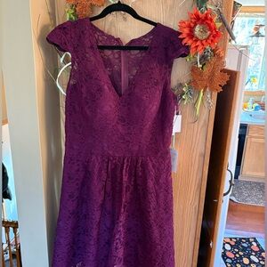 Chic Purple Lace Midi Dress